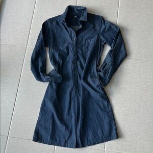 Uniqlo-Dark Navy denim Button-Front Shirt Dress w 2side pkts and a shirt pkt.